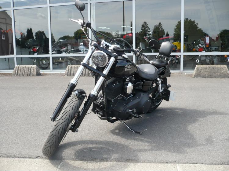 HARLEY-DAVIDSON DYNA STREET BOB 1584